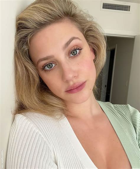 Lili Reinhart Nude The Fappening Photo 1391156 FappeningBook