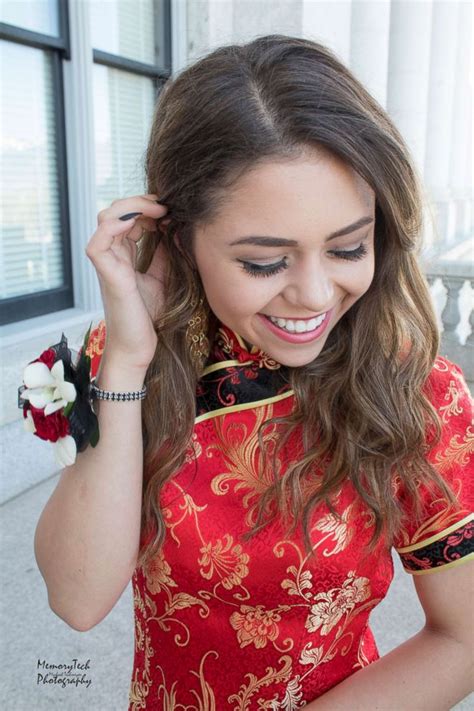 Teen Defends Chinese Prom Dress That Sparked Cultural Appropriation Debate I Would Wear It