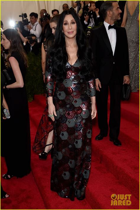 Cher Sparkles At Met Gala 2015 With Marc Jacobs Photo 3362896 Cher