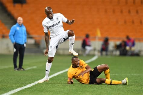 Kaizer chiefs kit inspires new energy. Middendorp says Kaizer Chiefs discussing who to sign in ...