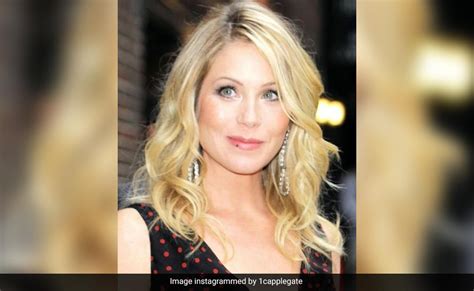 Christina Applegate Says She Ll Never Work On Camera After Multiple Sclerosis Diagnosis