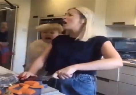 Mom Pranks Sons With Chopped Finger [video] Mom Pranks Her Sons By Pretending To Chop Off Her