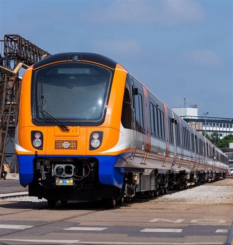 Tfl Reveals Ultramodern London Overground Trains