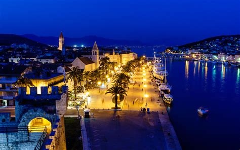 Best hd wallpaper, download best hd desktop wallpapers,widescreen wallpapers for free in high you can download iphone wallpaper, adroid wallpaper, nokia wallpaper, desktop wallpaper. Ancient Trogir In The Night Croatia Aerial View Desktop Hd Wallpaper For Pc Tablet And Mobile ...