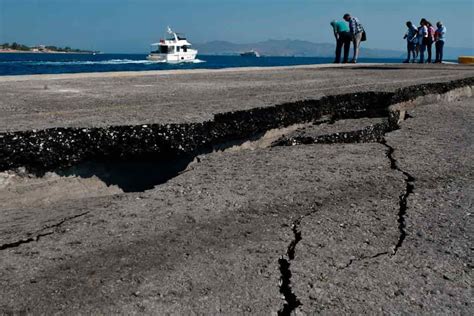 Terremoto oggi, 26 aprile 2020: Grecia, terremoto di magnitudo 6.6: avvertita forte scossa ...