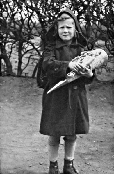 Einschulung 1948 Foto And Bild Alte Fotos Schulanfang Specials Bilder Auf Fotocommunity