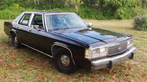 More listings are added daily. 1990 FORD CROWN VICTORIA POLICE PACKAGE CAR, FBI. MEN IN ...