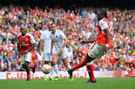 Nwankwo Kanu Hat Trick Arsenal Legend Delivers On Pre Match Promise In