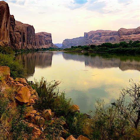 Colorado River near Moab, Utah. [2046 x 2046] OC : natureporn