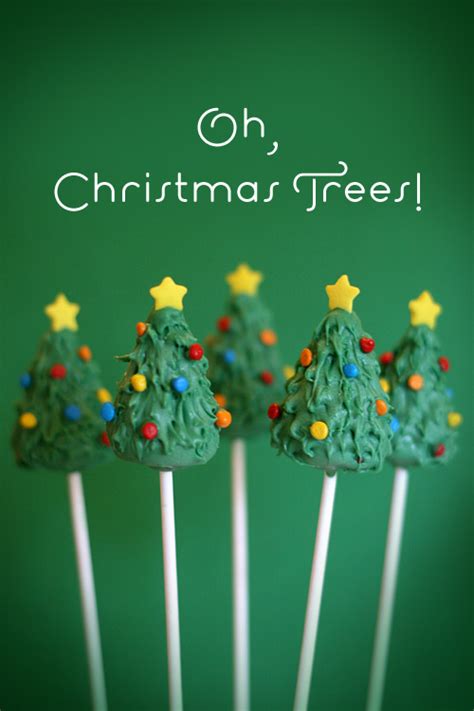 Each cake will be individually wrapped with corresponding color twist tie. Christmas Countdown Day 18: Christmas Tree Treats! - B. Lovely Events