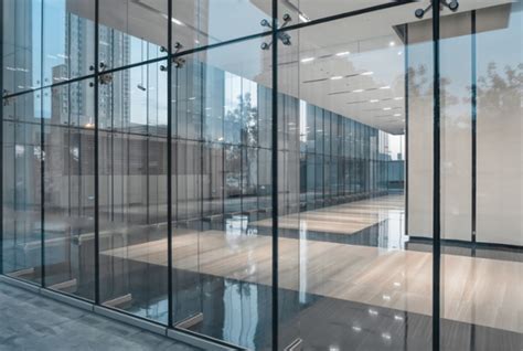 What Is Low Iron Glass An Overview Benefits And Use Cases
