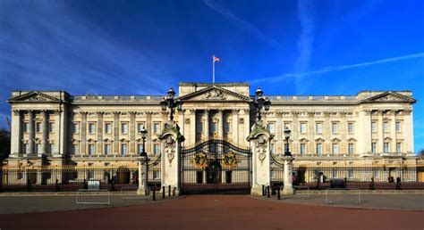 London Royal London And Royal Palaces Walking Tour