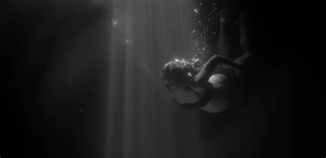 Pregnant Natalie Portman Shoots Underwater In James Blakes Music Video