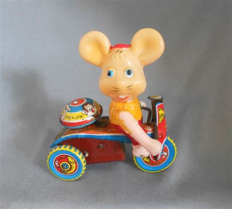 1950s Vintage Wind Up Tin Toy Celluloid Large Eared Mouse On Tricycle