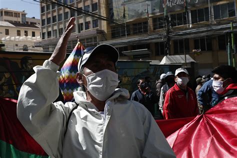 Bolivia Busca Zanjar Su Crisis Política En Plena Pandemia Ap News