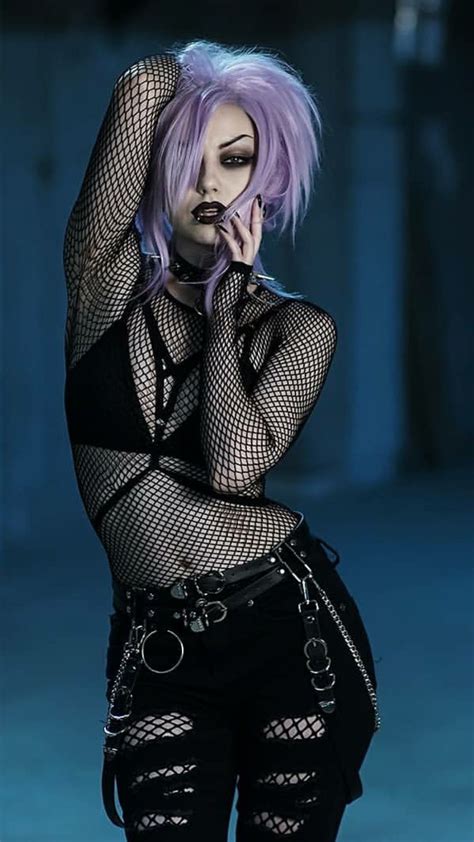 Pin By Jomber Edwin On Darya Hot Goth Girls Goth Model Gothic Outfits