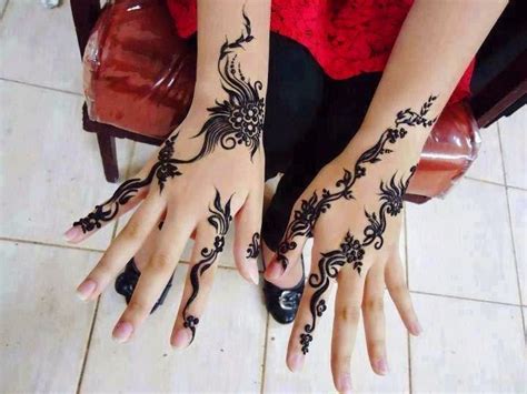 Beautiful Mehndi Design Temporary Tattoos For Girls On