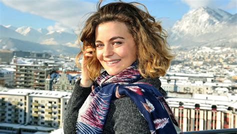 Der Bergdoktor Star Ronja Forcher Sie Schickt Grüße Vom Ersten