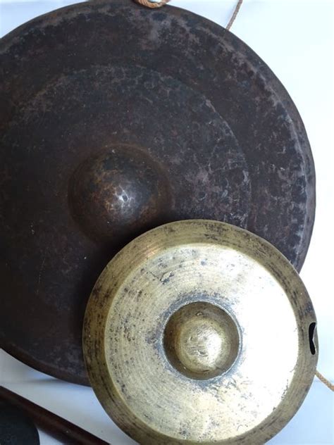 Two Bronze Gongs Parts Of Gamelan Orchestra Indonesia Catawiki