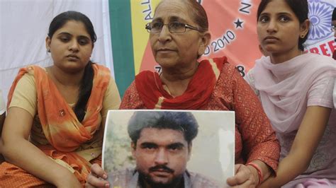 Dalbir Kaur Sister Of Sarabjit Singh Who Died In Pakistan Jail Passes Away The Hindu