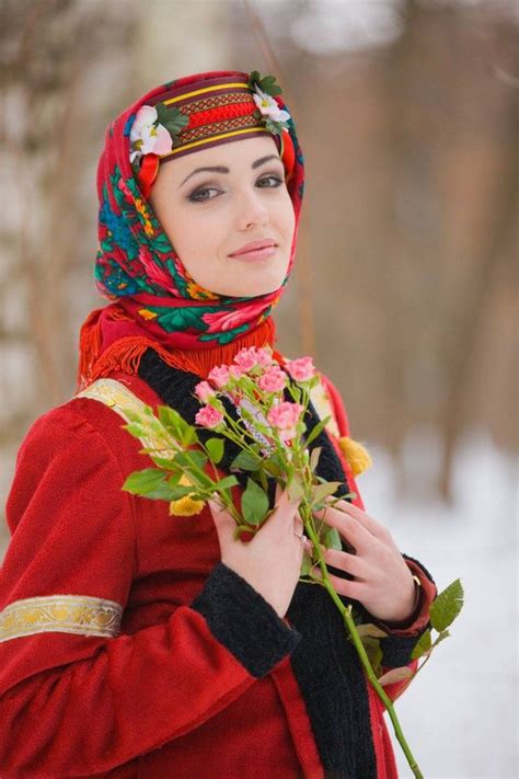 Русские красавицы Красавица Традиционные платья Наряды
