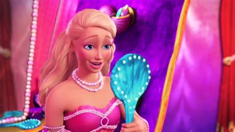 Cheerful and creative, lumina finds herself working in a mermaid salon customizing fabulous hairstyles. Barbie The Pearl Princess (2014)2 - worldfilms4u.com