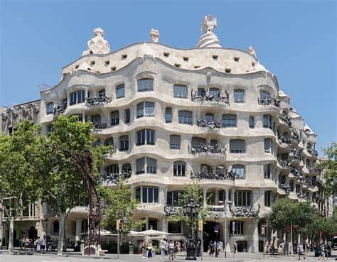 Casa pan de miel offers quality and elegance to make your stay a true delight. Casa Milà — Wikidata
