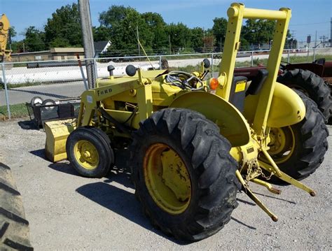 Ibid Lot 2326 Ford 3400 Tractor Wloader Attachment And Bucket