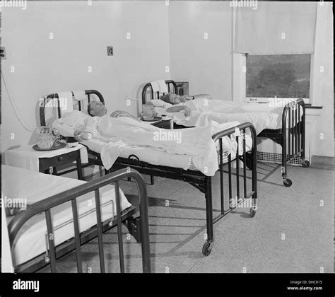 Vintage Hospital Bed Hi Res Stock Photography And Images Alamy