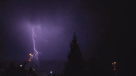 Stunning Lightning Scenes From Turkey IHA News