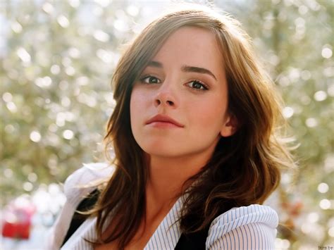 Emma Watson American Actress Sexy Wallpaper In 1080p Super HD Wallpaperss