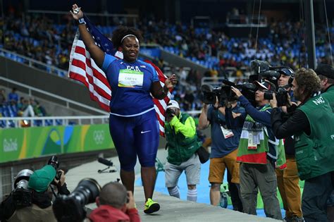 michelle carter s shot put throw wins first gold for american woman in event the washington post