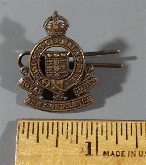 Wwii Original British Royal Army Ordnance Corps Collar Badge 400
