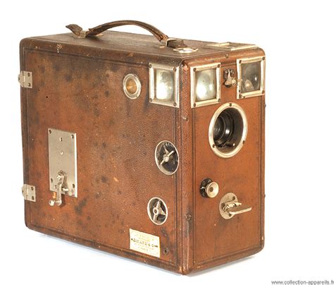 Antique Cameras Are Cataloged Into Impressive Digital Archive