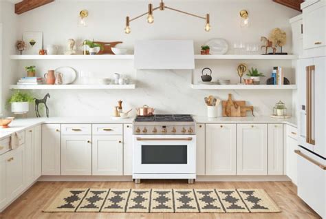 The café matte collection users can select brushed bronze, brushed stainless, or brushed black hardware choices to customize either matte finish and complement their overall kitchen design. GE Appliances Launches Café Brand With The Matte ...