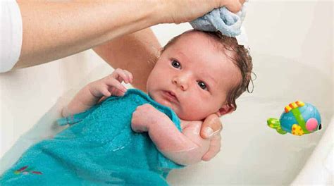Veja 3 Dúvidas Bem Comuns Sobre O Banho Do Bebê