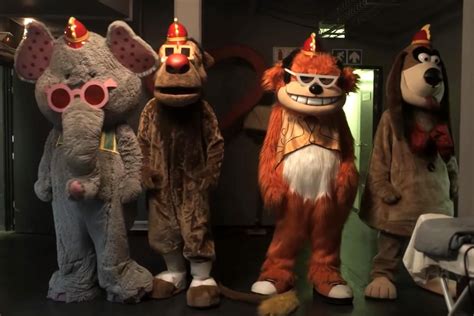 The Banana Splits Movie Exclusive Clip Meet The Humans