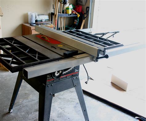 Contractor table saws are large bulky and difficult to transport. Retrofitting a Delta T2 Fence to a Craftsman Table Saw ...
