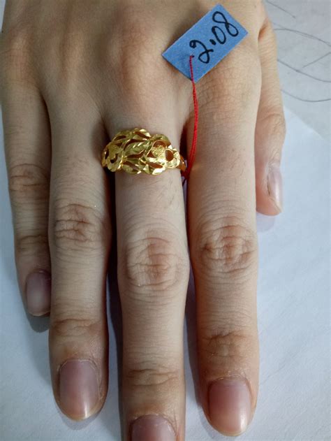 Cincin emas didesain sedemikian rupa membentuk perhiasan cantik yang terdiri dari beraneka ragam bentuk yang sangat menarik. Jual cincin emas asli kadar 916 ukuran 15 di lapak ...