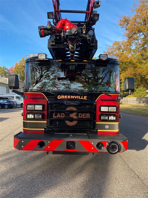 Pierce Enforcer 107 Ascendant Aerial To Greenville Fire Department
