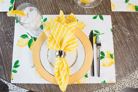 Here are 10 tips for creating a simple but lovely table setting for lunch. Sunshine and Lemon Table Setting for Lunch - Domestic Charm