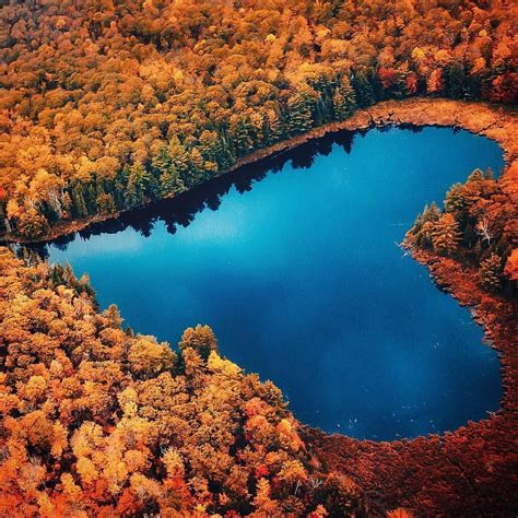Heart Shaped Lake 💙 Ontario Canada Photo By Jayeffex Nature