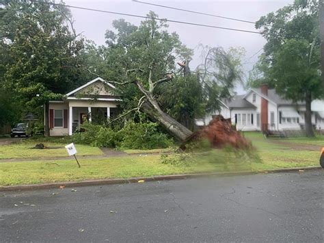 Big Storms Cause Major Damage In Shreveport Bossier And Minden