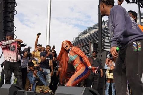 Hot 97s Epic Summer Jam Concert Brought To The Stage Cardi B City