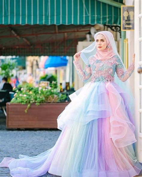 baju pengantin gaun kembang inspirasi gaun pengantin berekor yang akan buat kamu makin cantik
