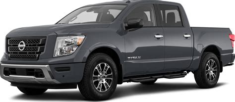 2021 Nissan Titan Crew Cab Reviews Pricing And Specs Kelley Blue Book