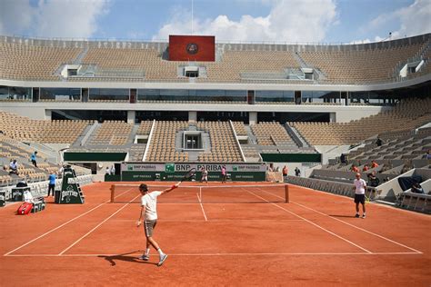 Roger Federer Back At Roland Garros Roland Garros The Official Site