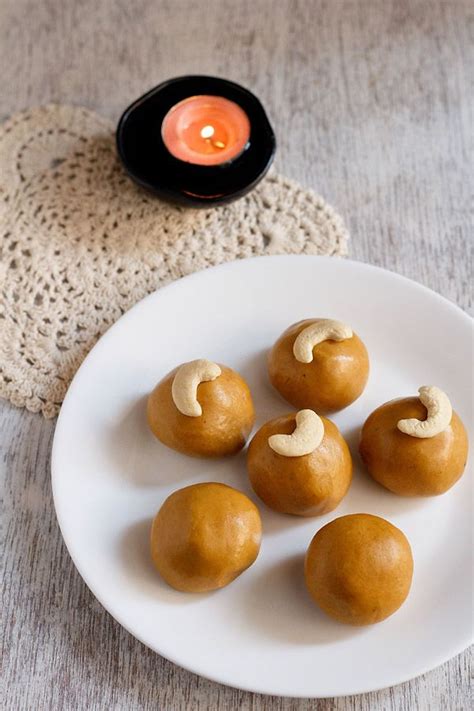 Besan Ladoo Recipe A Popular Ladoo Made From Gram Flour Powdered