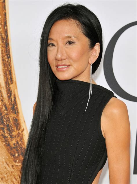Simply Vera Vera Wang To Launch Fitbit Wristbands