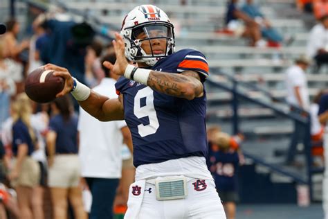 Watch Robby Ashford Throws An Int Sports Illustrated Auburn Tigers News Analysis And More
